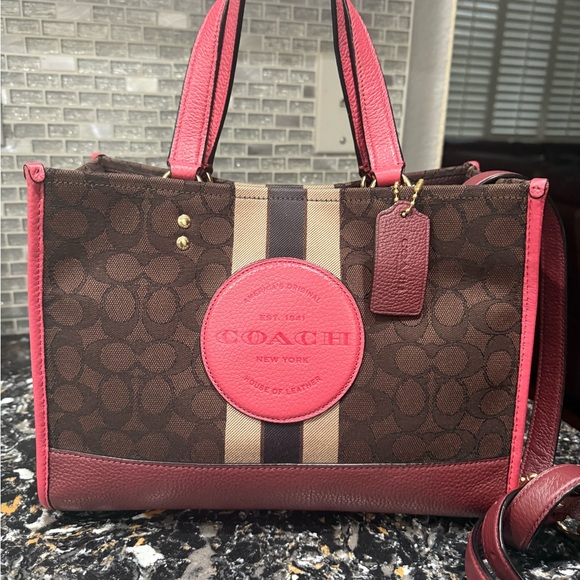 COACH 2021 Dempsey Carryall 
Color - Strawberry Haze 
EUC - Picture 9 of 9